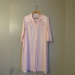 VINTAGE VANITY FAIR NIGHTGOWN BABYDOLL ROBE Pink NYLON BUTTON CLOSE Appliqué M